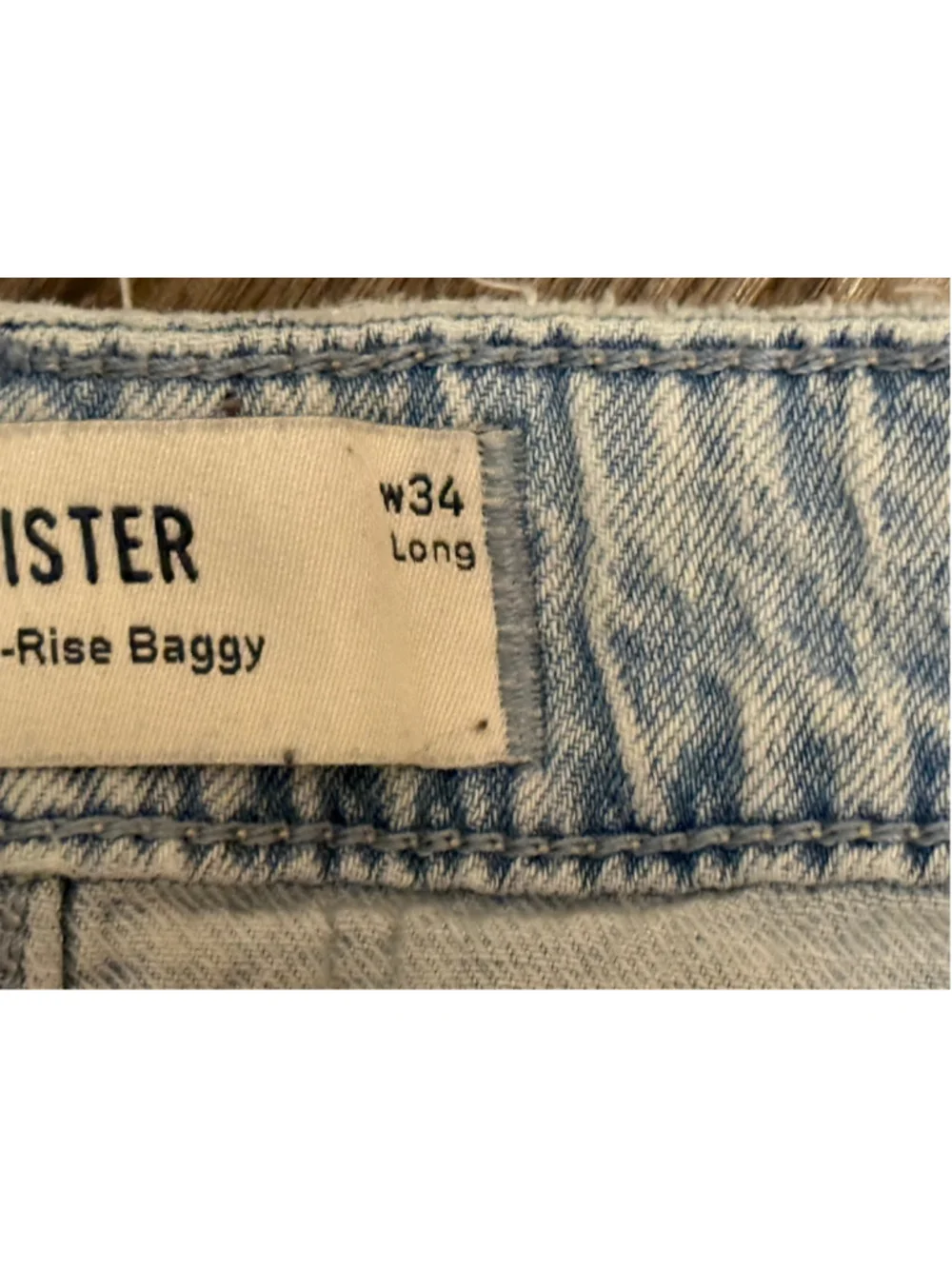 Hollister Women’s Ultra High-Rise Baggy Jeans Sz 18L Light Wash Wide Leg Cropped - Picture 3 of 9